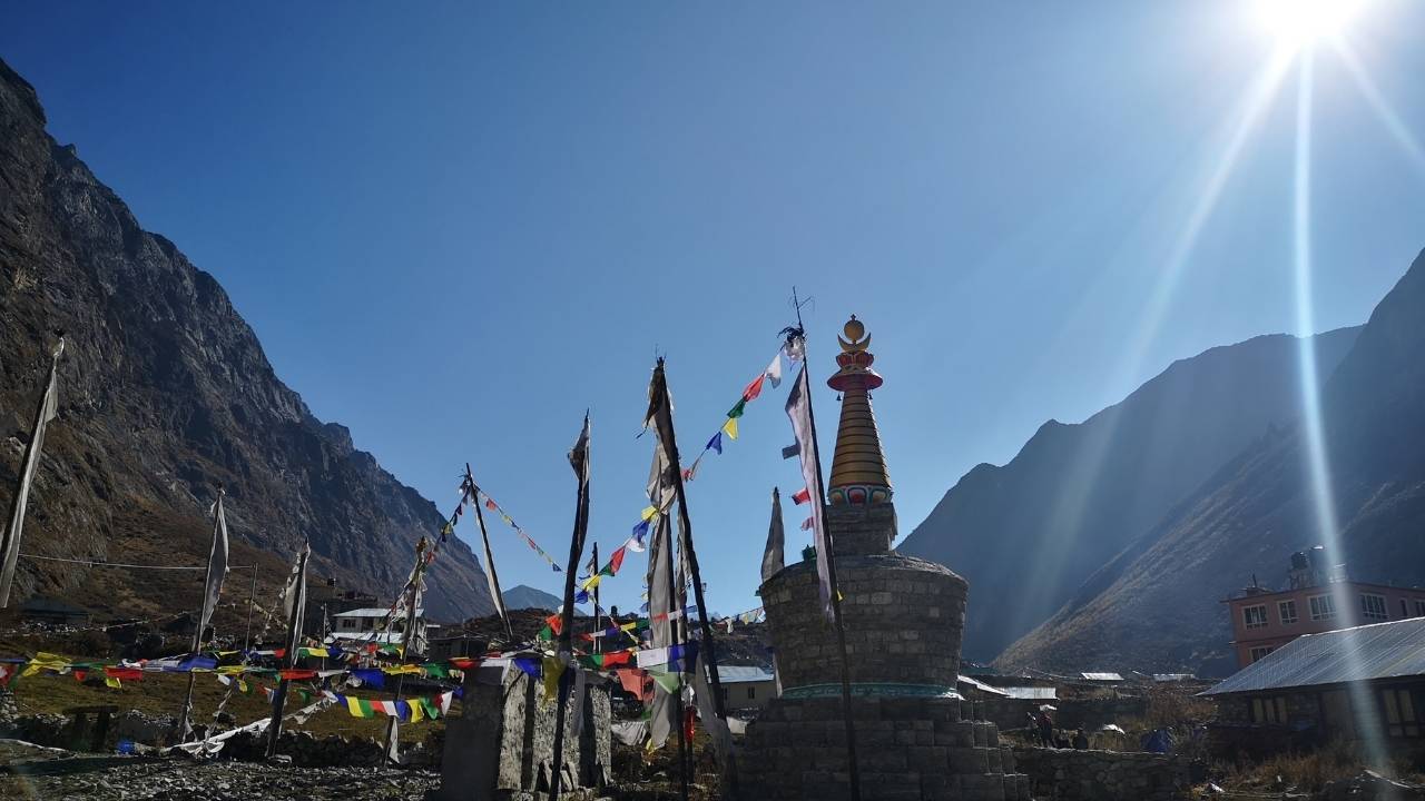 Tamang Villages and Buddhist Culture
